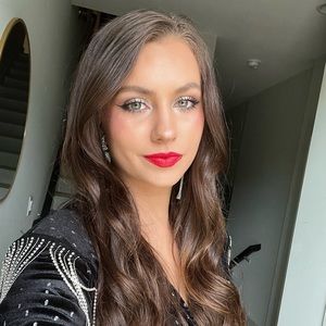 Meet your Posher, Kayce